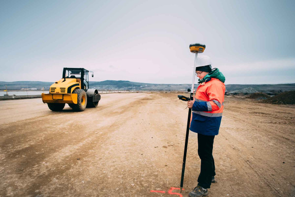 Ingeniería Geomática · Topógrafos Servicios Topográficos y Geomáticos el Catllar